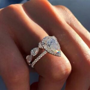 Oval Shaped 2pcs Wedding Engagement Ring